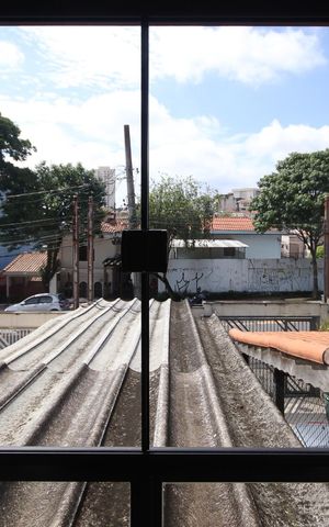 Casa à venda com 208m², 3 quartos e 2 vagas Casa à venda com 208m², 3 quartos e 2 vagasVaranda