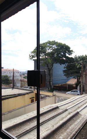 Casa à venda com 208m², 3 quartos e 2 vagas Casa à venda com 208m², 3 quartos e 2 vagasVaranda