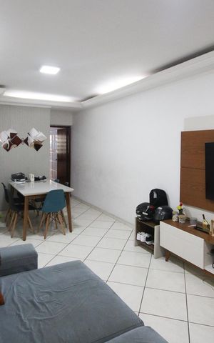 Casa à venda com 208m², 3 quartos e 2 vagas Casa à venda com 208m², 3 quartos e 2 vagasSala
