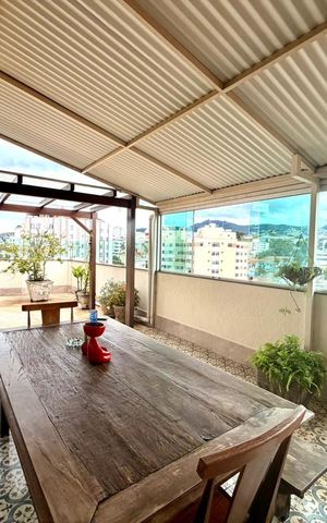 Apartamento à venda com 190m², 3 quartos e 4 vagas