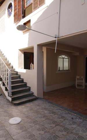 Casa de condomínio para alugar com 200m², 4 quartos e 5 vagasQuintal