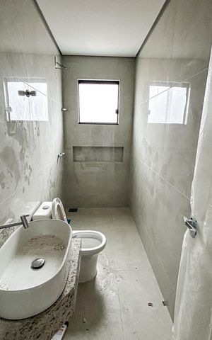 Casa à venda com 180m², 3 quartos e 4 vagas