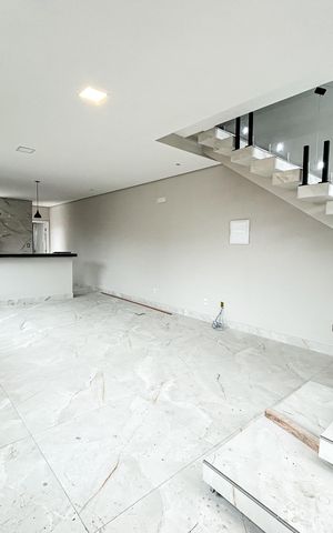 Casa à venda com 180m², 3 quartos e 4 vagas