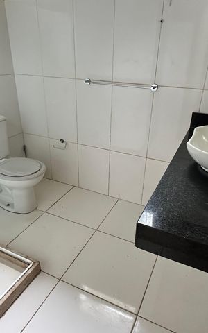 Casa para alugar com 200m², 4 quartos e 2 vagas Casa para alugar com 200m², 4 quartos e 2 vagasBanheiro quarto 1