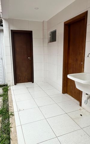 Casa para alugar com 200m², 4 quartos e 2 vagas Casa para alugar com 200m², 4 quartos e 2 vagasÁrea de Serviço
