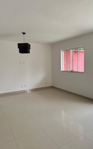 Casa para alugar com 200m², 4 quartos e 2 vagas Casa para alugar com 200m², 4 quartos e 2 vagasSala