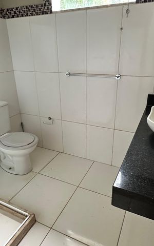 Casa para alugar com 200m², 4 quartos e 2 vagas Casa para alugar com 200m², 4 quartos e 2 vagasBanheiro quarto 1