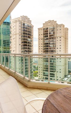 Apartamento para alugar com 112m², 1 quarto e 2 vagas Apartamento para alugar com 112m², 1 quarto e 2 vagasVaranda