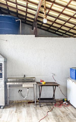 Casa para alugar com 270m², 2 quartos e 3 vagas