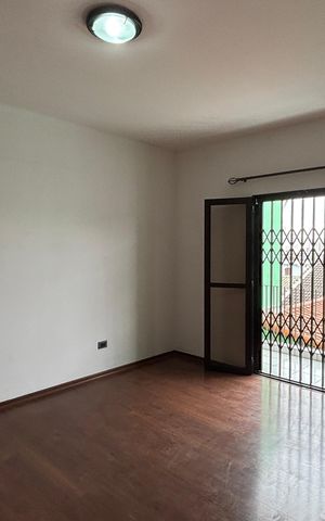 Casa à venda com 430m², 4 quartos e 6 vagasSuite
