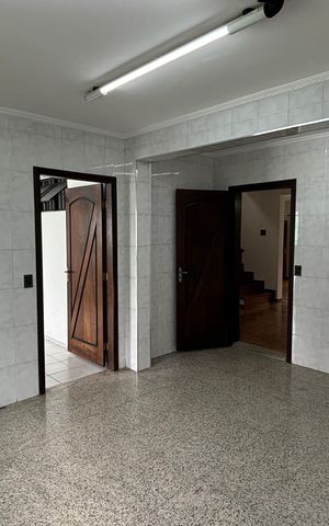 Casa à venda com 430m², 4 quartos e 6 vagasCozinha