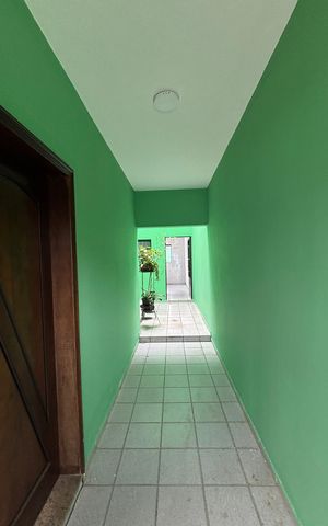 Casa à venda com 430m², 4 quartos e 6 vagasCorredor