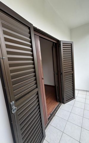 Casa à venda com 430m², 4 quartos e 6 vagasQuarto 3 Varanda