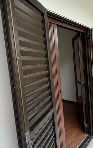 Casa à venda com 430m², 4 quartos e 6 vagasQuarto 2 Varanda