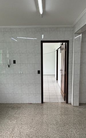 Casa à venda com 430m², 4 quartos e 6 vagasCozinha