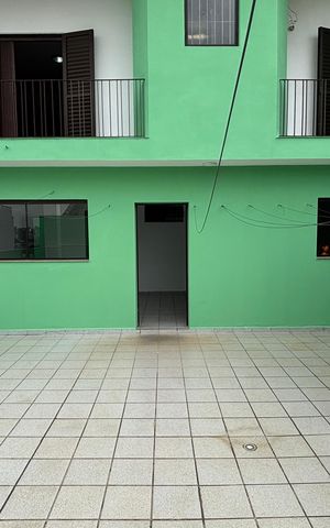 Casa à venda com 430m², 4 quartos e 6 vagasQuintal