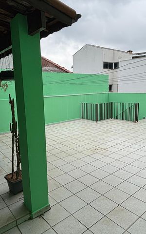 Casa à venda com 430m², 4 quartos e 6 vagasQuintal
