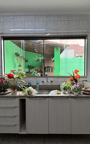 Casa à venda com 430m², 4 quartos e 6 vagasCozinha