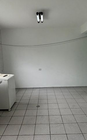 Casa à venda com 430m², 4 quartos e 6 vagasÁrea de Serviço