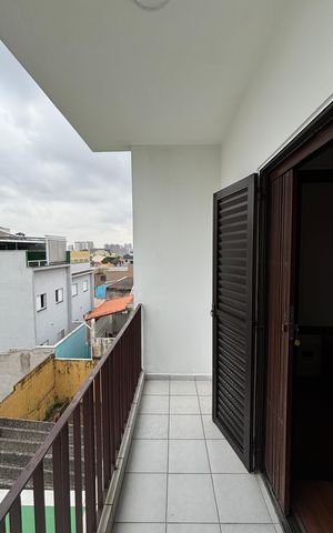 Casa à venda com 430m², 4 quartos e 6 vagasQuarto 1 Varanda