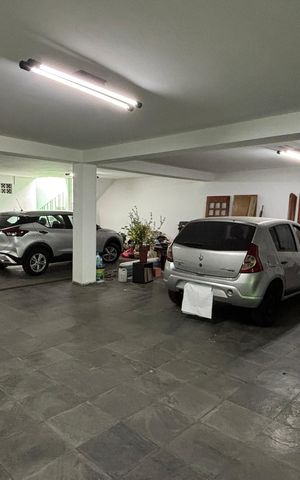 Casa à venda com 430m², 4 quartos e 6 vagasGaragem