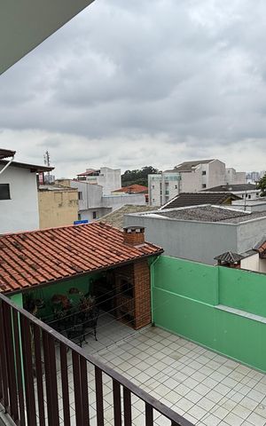 Casa à venda com 430m², 4 quartos e 6 vagasQuarto 1 Varanda