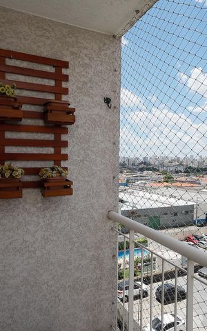 Apartamento à venda com 54m², 2 quartos e 1 vaga Apartamento à venda com 54m², 2 quartos e 1 vagaVaranda