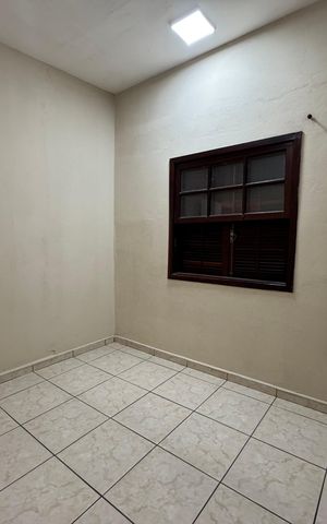 Casa à venda com 225m², 3 quartos e 2 vagasCasa - Quarto