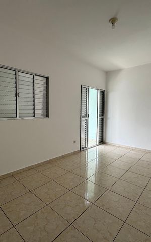 Casa à venda com 225m², 3 quartos e 2 vagasCasa 2 - Quarto