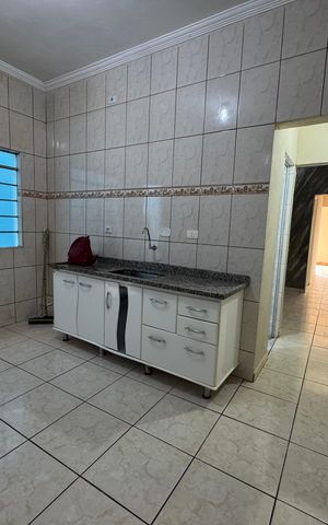 Casa à venda com 225m², 3 quartos e 2 vagasCasa - Cozinha