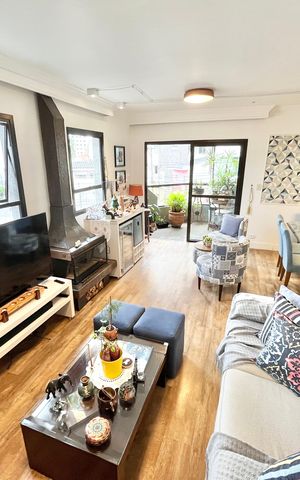 Apartamento à venda com 117m², 4 quartos e 3 vagas Apartamento à venda com 117m², 4 quartos e 3 vagasSala