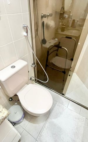 Apartamento à venda com 117m², 4 quartos e 3 vagas Apartamento à venda com 117m², 4 quartos e 3 vagasBanheiro da Suíte 2