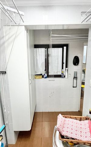 Apartamento à venda com 117m², 4 quartos e 3 vagas Apartamento à venda com 117m², 4 quartos e 3 vagasÁrea de Serviço