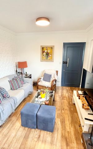 Apartamento à venda com 117m², 4 quartos e 3 vagas Apartamento à venda com 117m², 4 quartos e 3 vagasSala