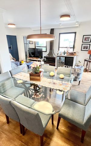 Apartamento à venda com 117m², 4 quartos e 3 vagas Apartamento à venda com 117m², 4 quartos e 3 vagasSala