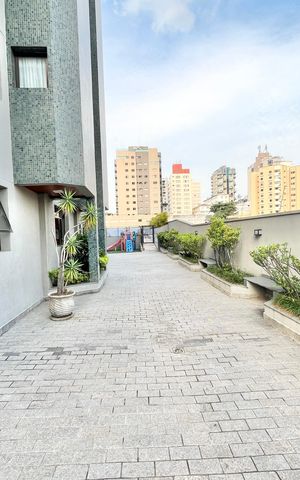Apartamento à venda com 117m², 4 quartos e 3 vagas Apartamento à venda com 117m², 4 quartos e 3 vagasÁrea externa