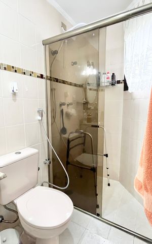 Apartamento à venda com 117m², 4 quartos e 3 vagas Apartamento à venda com 117m², 4 quartos e 3 vagasBanheiro da Suíte 2