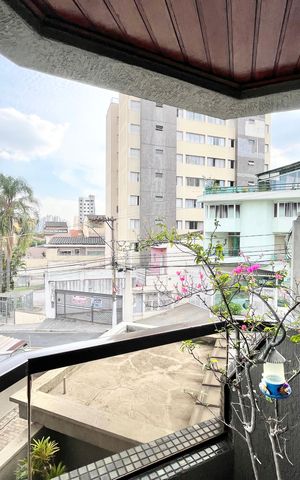 Apartamento à venda com 117m², 4 quartos e 3 vagas Apartamento à venda com 117m², 4 quartos e 3 vagasQuarto 1 - Suíte Varanda
