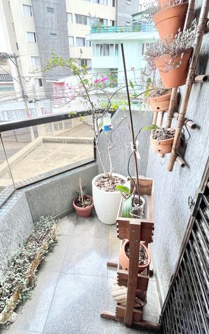 Apartamento à venda com 117m², 4 quartos e 3 vagas Apartamento à venda com 117m², 4 quartos e 3 vagasQuarto 1 - Suíte Varanda