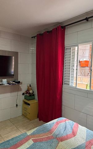 Casa à venda com 100m², 2 quartos e 2 vagas Casa à venda com 100m², 2 quartos e 2 vagasQuarto 1