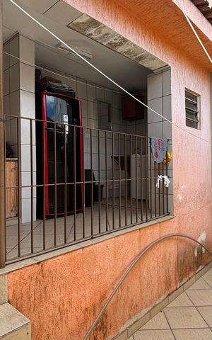 Casa à venda com 100m², 2 quartos e 2 vagas Casa à venda com 100m², 2 quartos e 2 vagasQuintal