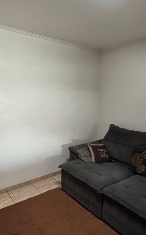 Casa à venda com 100m², 2 quartos e 2 vagas Casa à venda com 100m², 2 quartos e 2 vagasSala