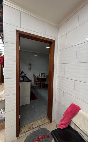 Casa à venda com 100m², 2 quartos e 2 vagas Casa à venda com 100m², 2 quartos e 2 vagasQuintal