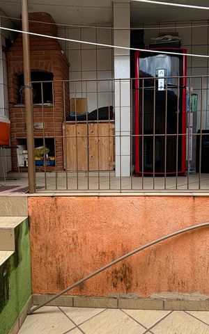 Casa à venda com 100m², 2 quartos e 2 vagas Casa à venda com 100m², 2 quartos e 2 vagasQuarto 1 Vista