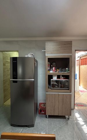 Casa à venda com 100m², 2 quartos e 2 vagas Casa à venda com 100m², 2 quartos e 2 vagasv