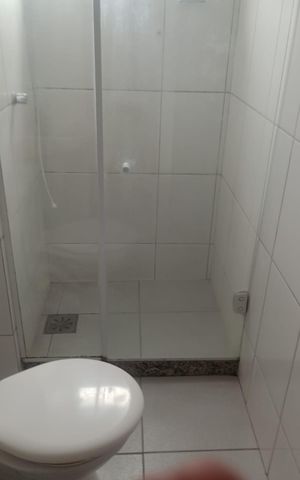 Casa para alugar com 75m², 2 quartos e 1 vaga Casa para alugar com 75m², 2 quartos e 1 vagaBanheiro