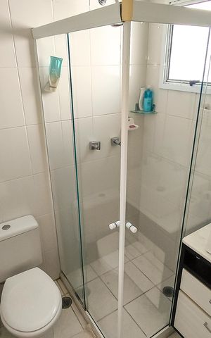 Apartamento à venda com 60m², 2 quartos e 2 vagas Apartamento à venda com 60m², 2 quartos e 2 vagasBanheiro da Suíte