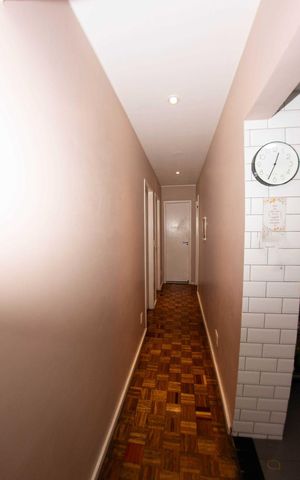 Apartamento à venda com 60m², 2 quartos e sem vaga Apartamento à venda com 60m², 2 quartos e sem vagaCorredor