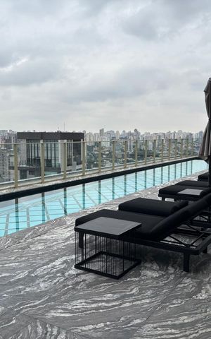 Apartamento para alugar com 28m², 1 quarto e sem vaga Apartamento para alugar com 28m², 1 quarto e sem vagaÁrea comum - Piscina