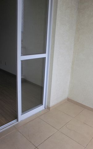 Apartamento à venda com 57m², 2 quartos e 1 vagaVaranda